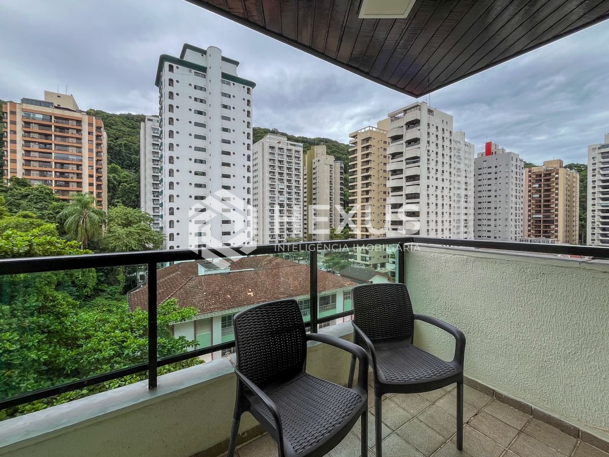 Foto 3 de Apartamento com varanda e lazer nas Pitangueiras, Guarujá