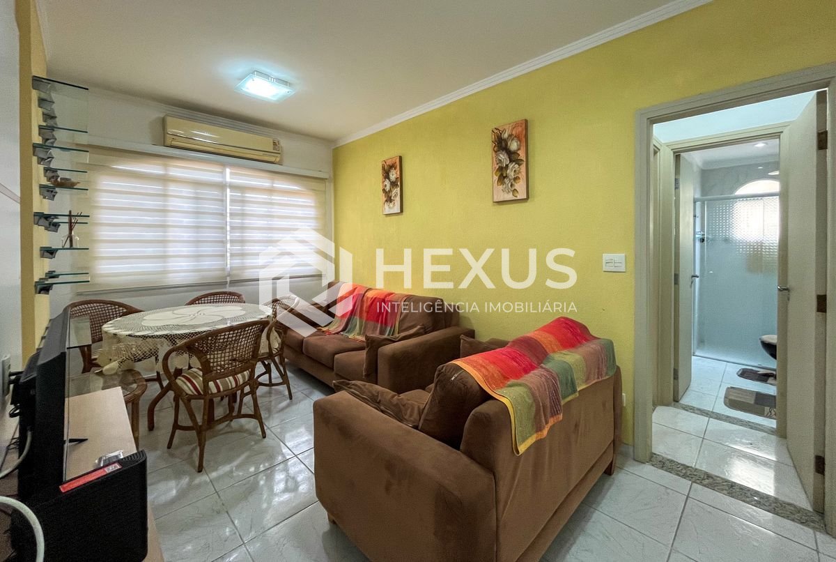 Foto 2 de Apartamento com varanda na Enseada, Guarujá
