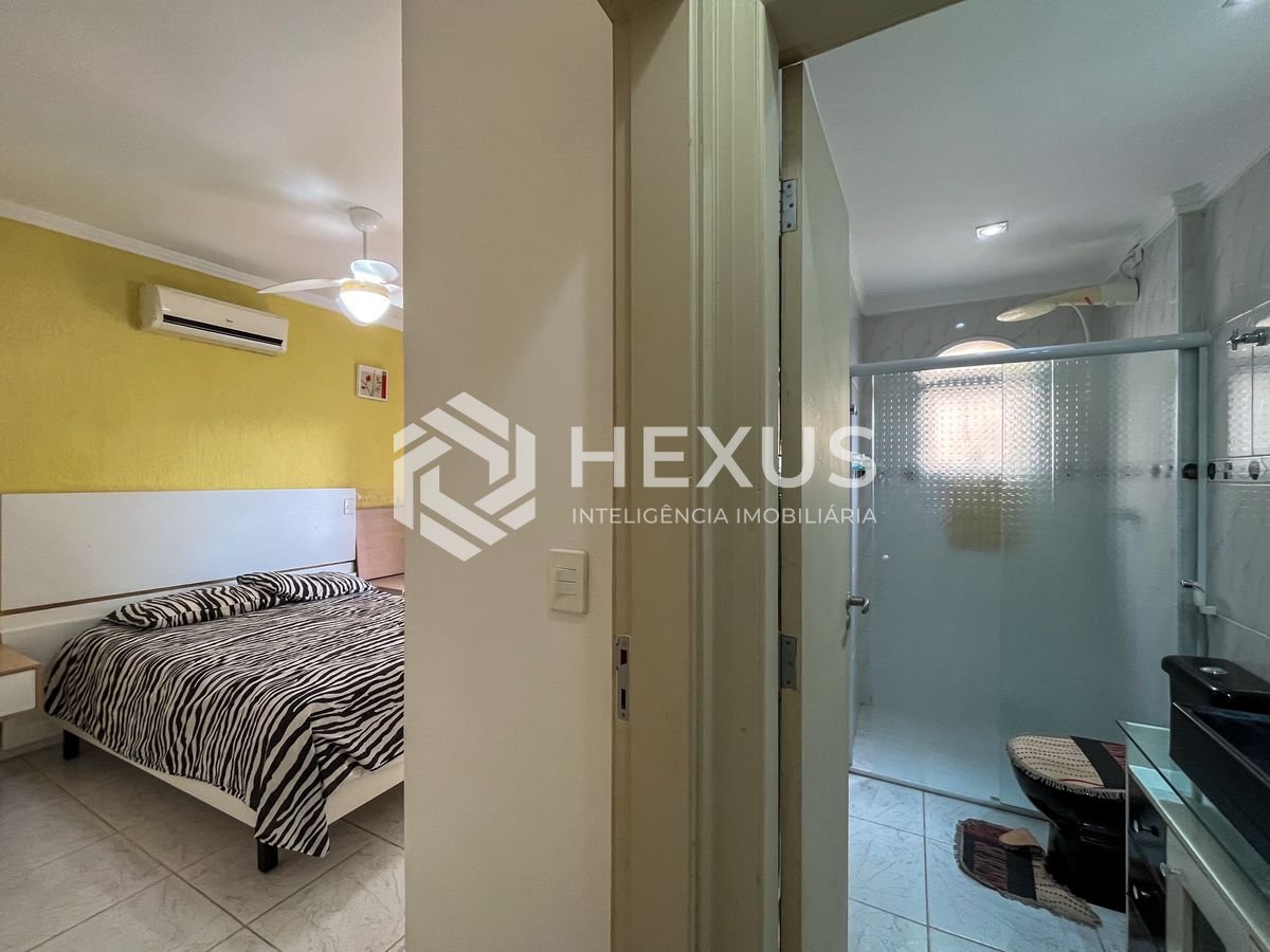Foto 5 de Apartamento com varanda na Enseada, Guarujá