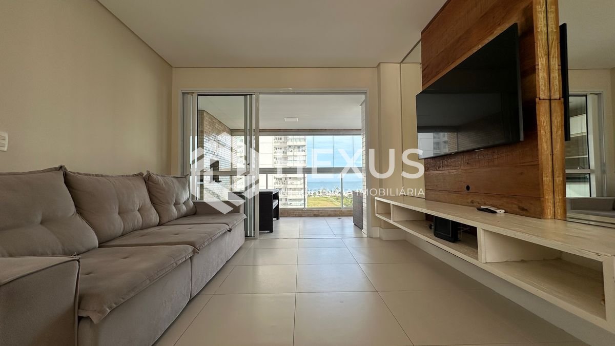 Foto 3 de Apartamento com varanda e lazer a 200m da praia nas Pitangueiras, Guarujá