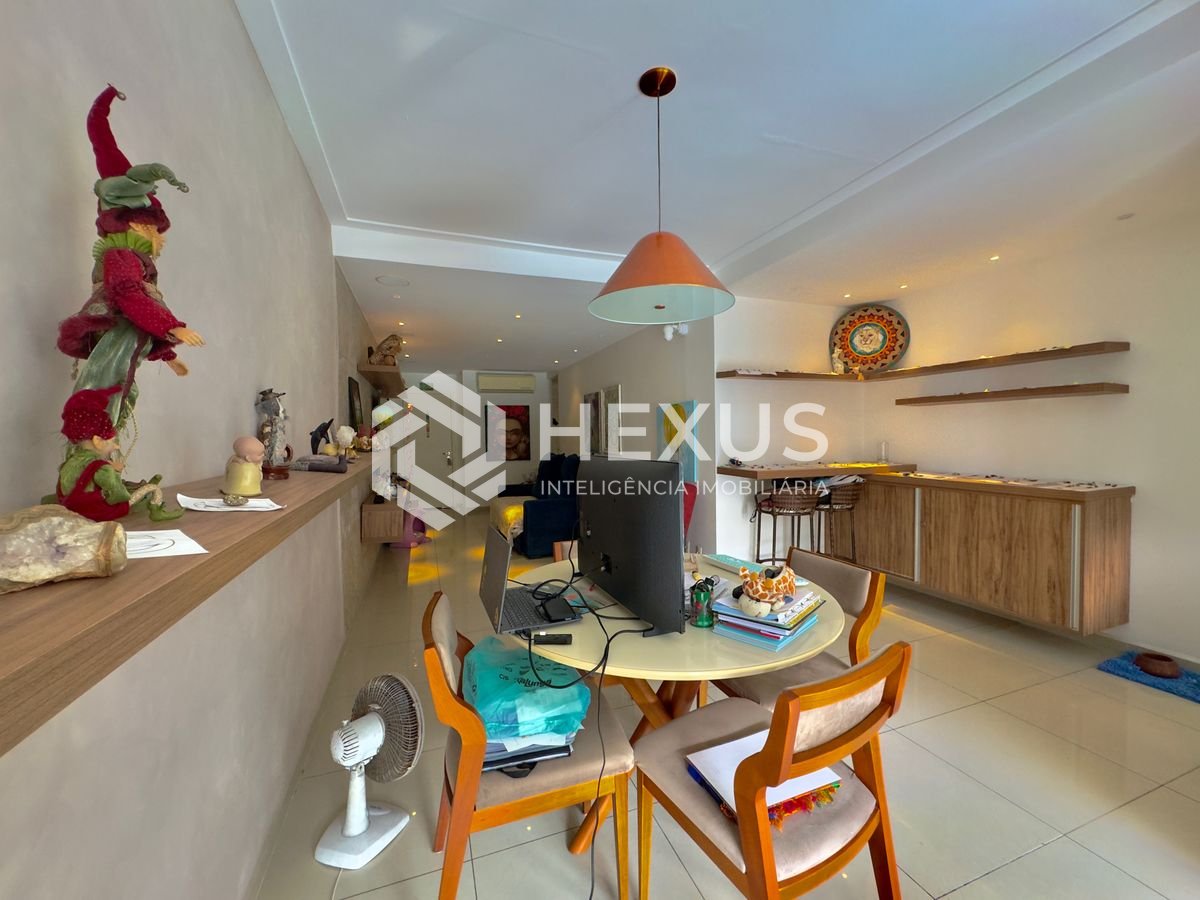 Foto 4 de Apartamento com varanda gourmet com lazer a 2 quadras do mar nas Pitangueiras, Guarujá