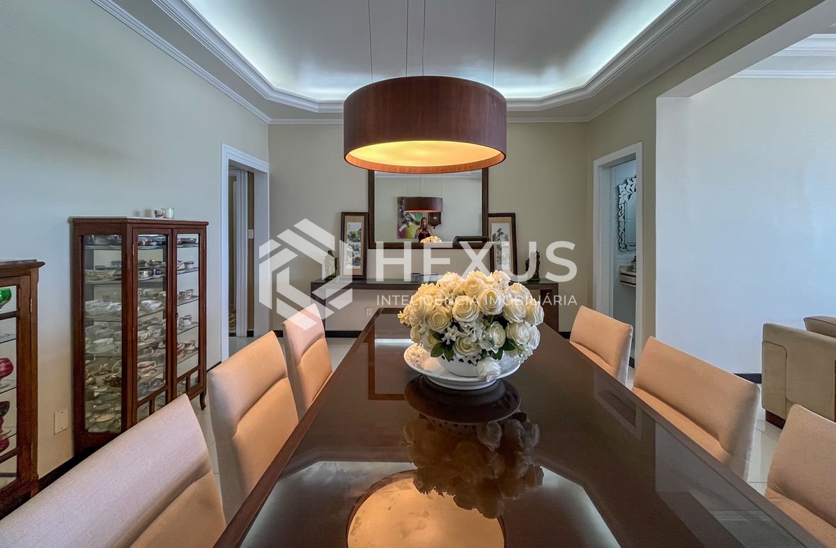 Foto 5 de Apartamento reformado frente mar com vista mar e lazer nas Pitangueiras, Guarujá