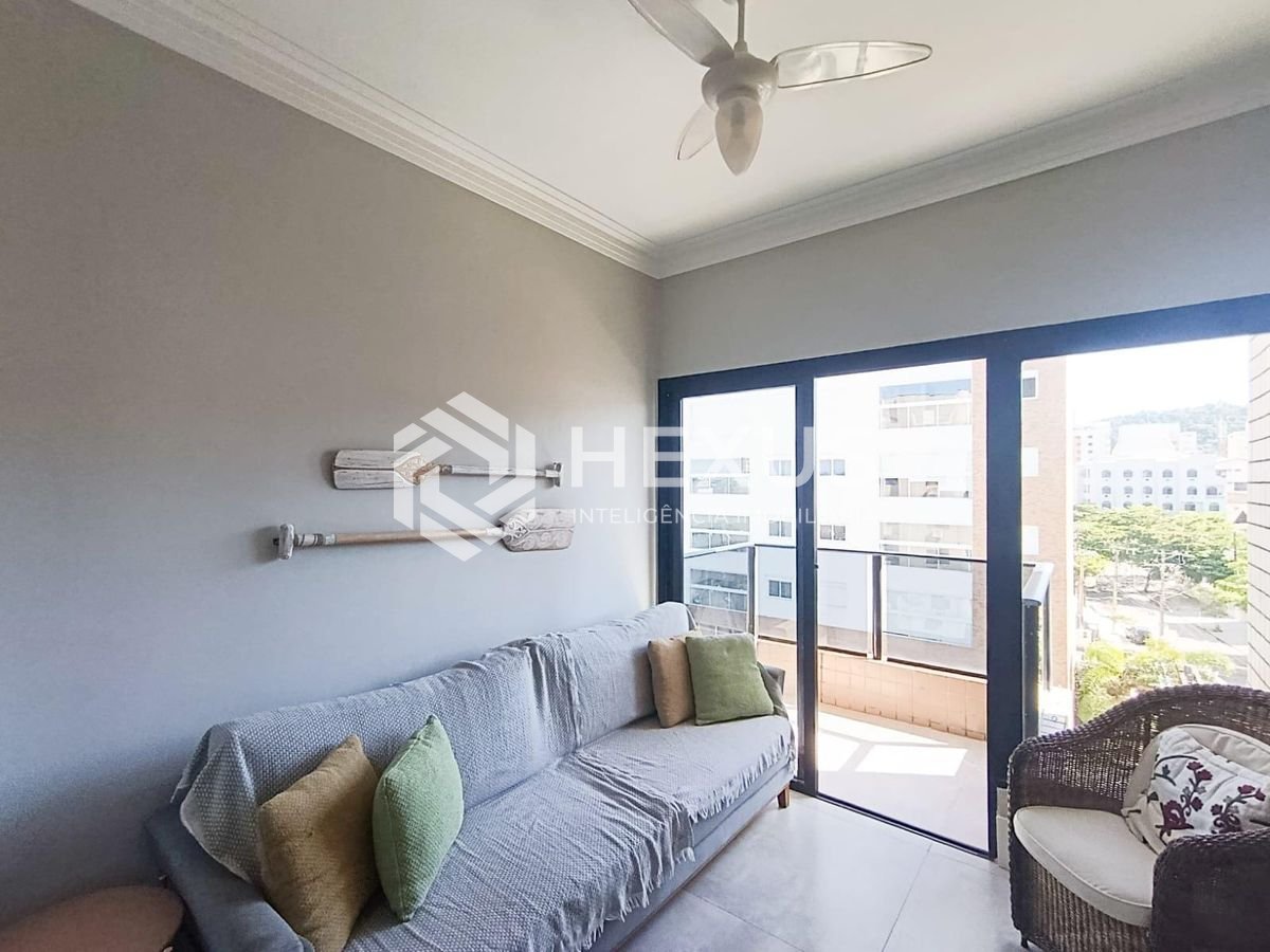 Foto 4 de Apartamento com varanda e lazer na Enseada, Guarujá