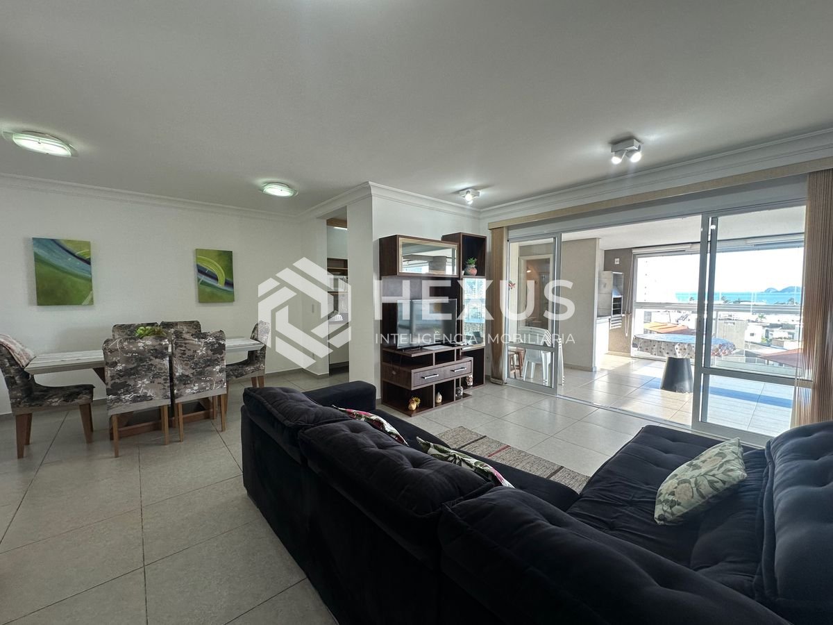 Foto 4 de Apartamento reformado com varanda gourmet vista mar e lazer a 500m da praia na Enseada, Guarujá