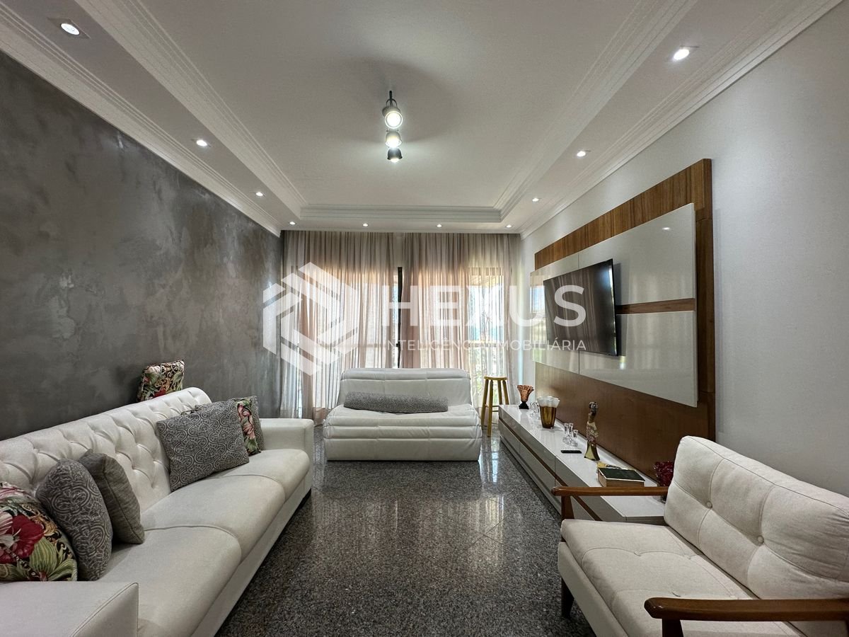 Foto 5 de Apartamento reformado com varanda vista mar e lazer a 450m da praia noTortugas na Enseada, Guarujá