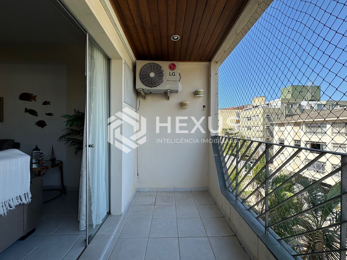 Foto 2 de Apartamento com varanda na região do Tortugas na Enseada, Guarujá