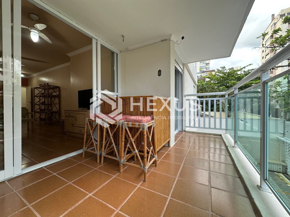 Foto 3 de Apartamento com varanda e lazer na Brunella na Enseada, Guarujá