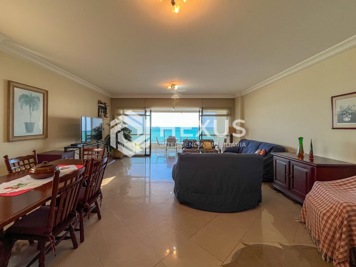 Foto 3 de Apartamento frente mar com varanda e lazer no Jardim Astúrias, Guarujá