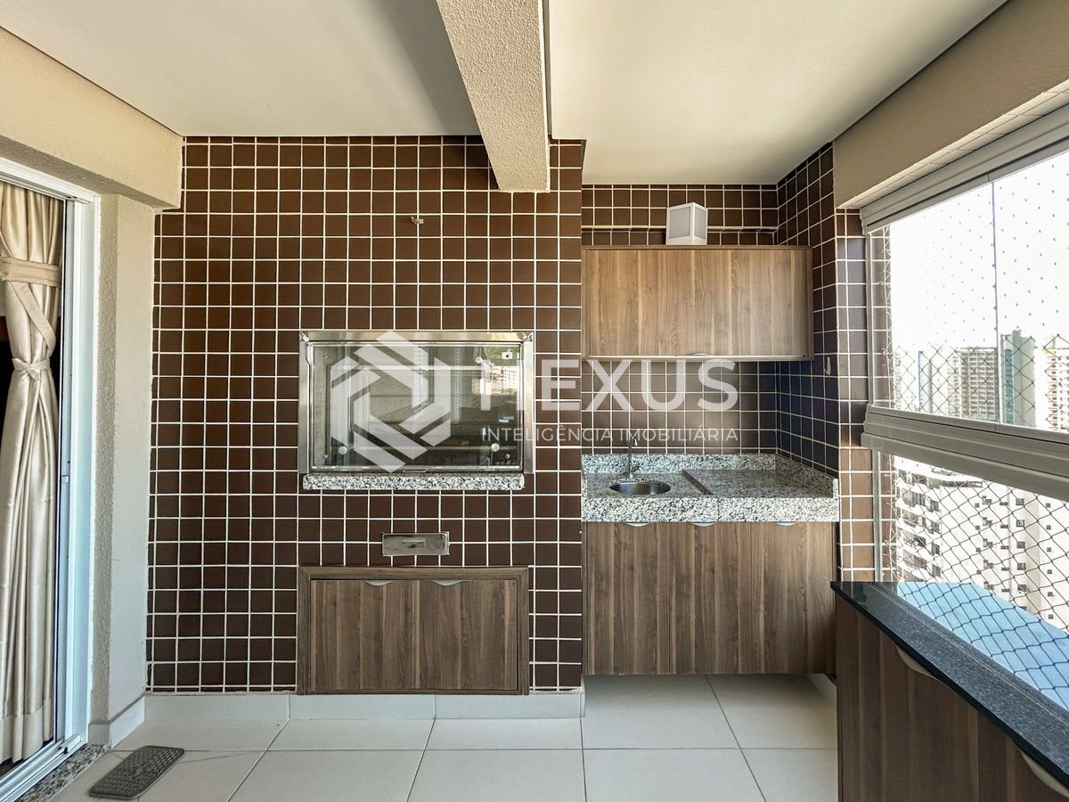 Foto 5 de Apartamento reformado com varanda gourmet vista mar e lazer a 600m da praia no Jardim Astúrias, Guarujá