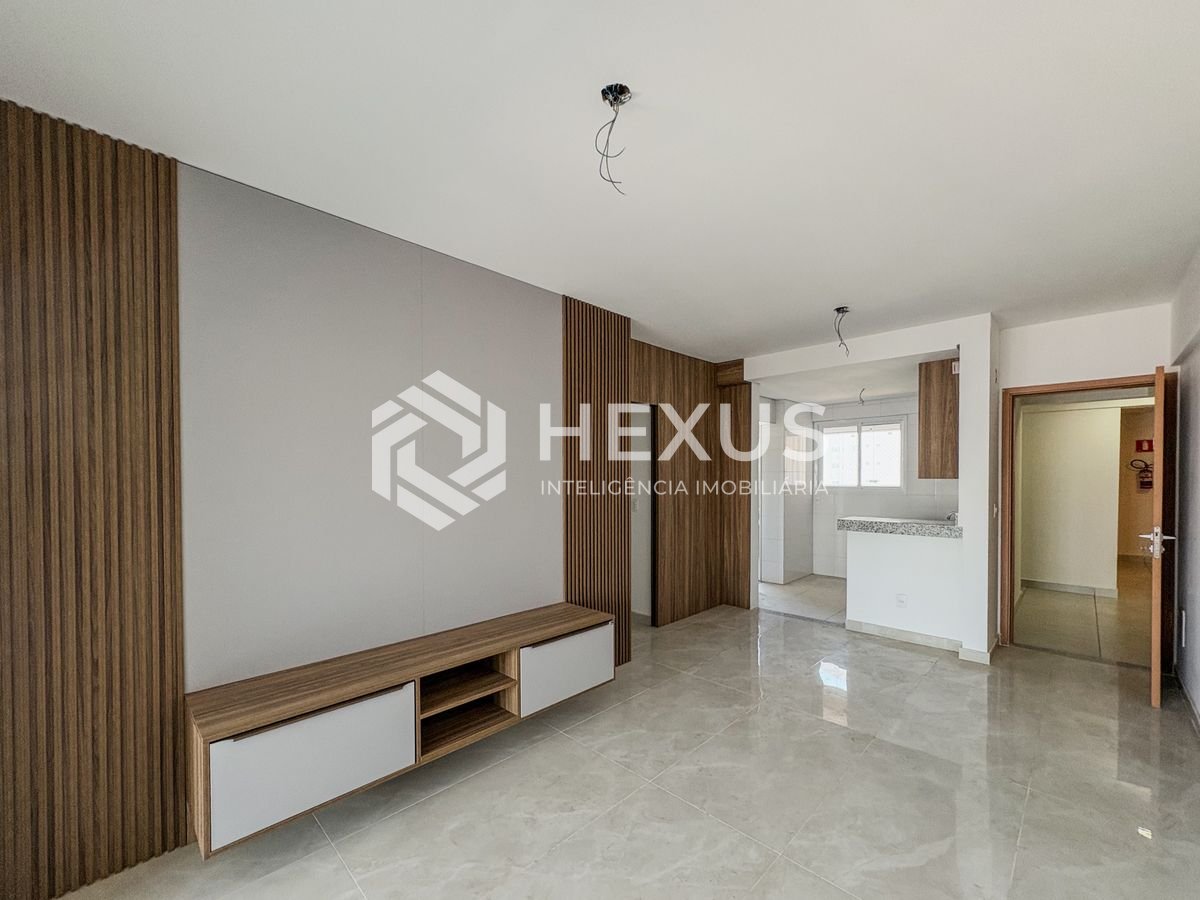 Foto 4 de Apartamento reformado com varanda gourmet e lazer a 350m da praia no Jardim Astúrias, Guarujá