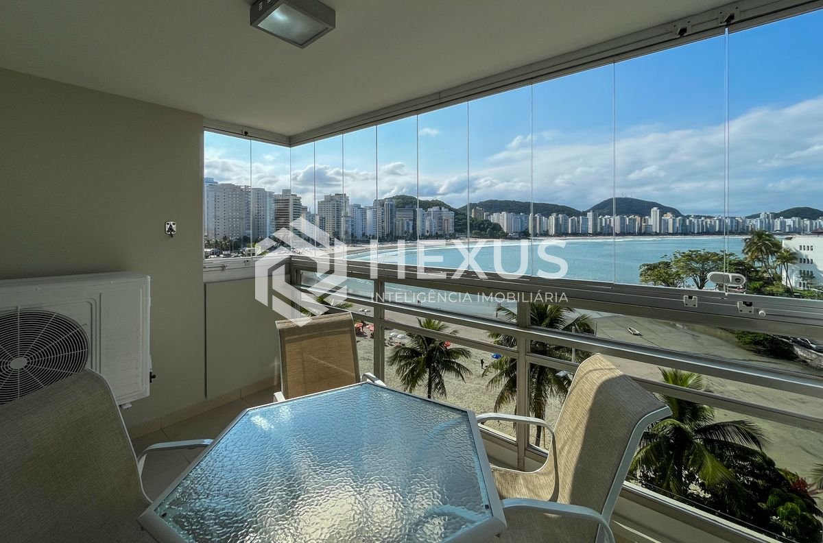 Foto 3 de Apartamento reformado frente mar com varanda vista mar e lazer no Jardim Astúrias, Guarujá