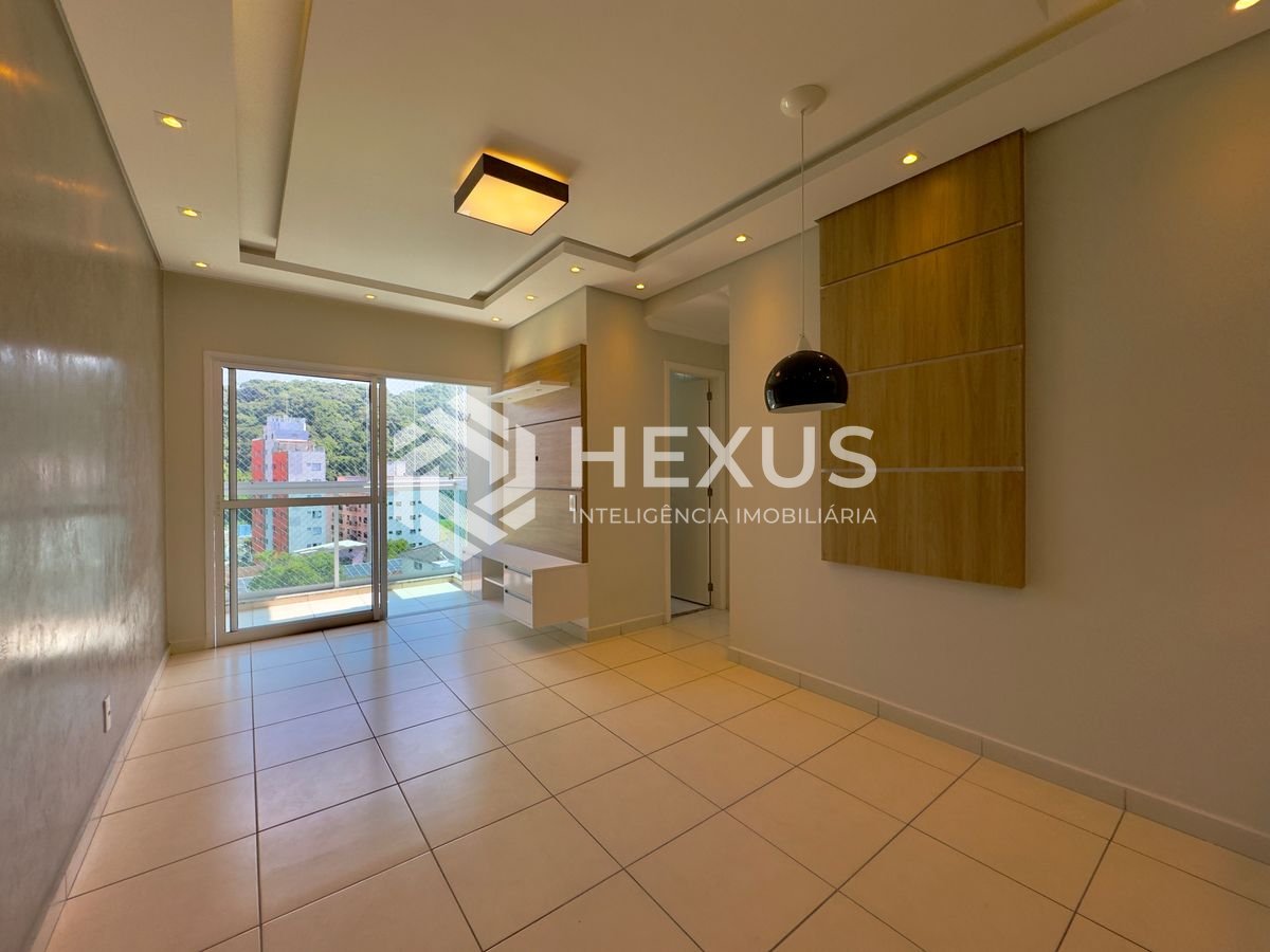 Foto 5 de Apartamento reformado com varanda vista mar e lazer na Enseada, Guarujá