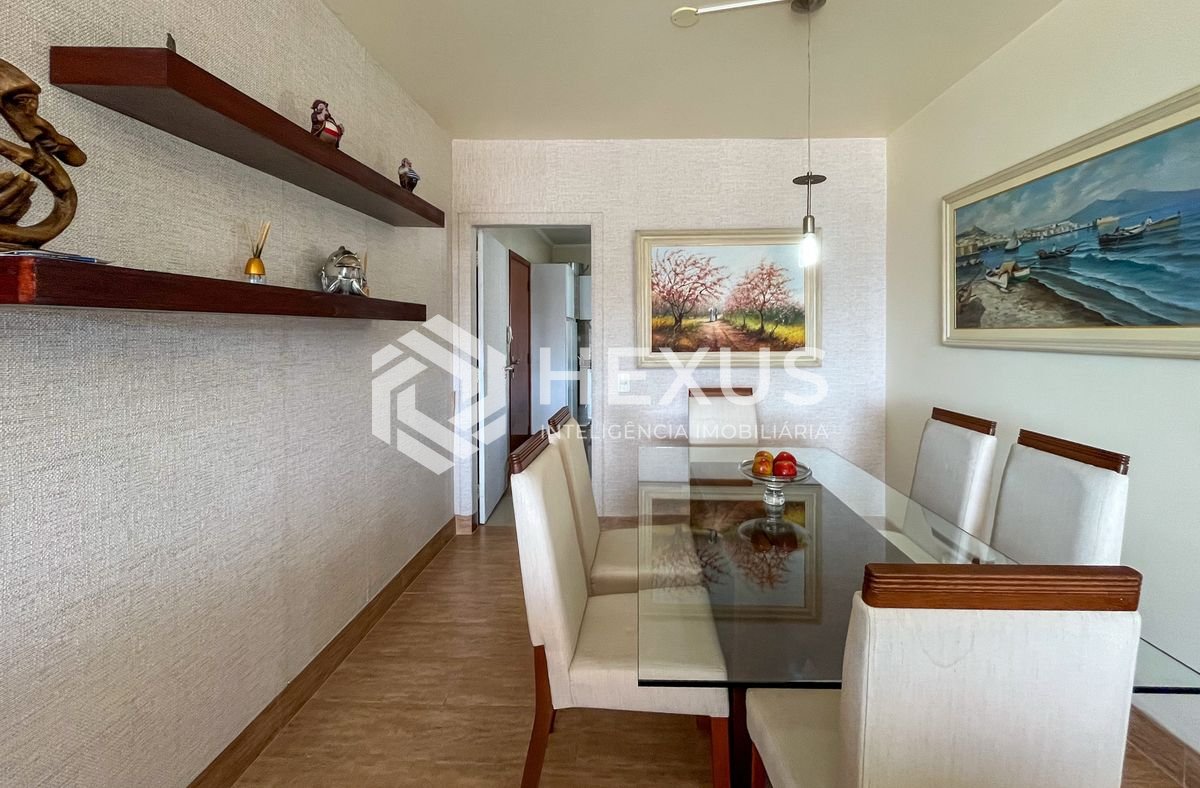 Foto 5 de Apartamento frente mar com varanda vista mar e lazer a 1 quadra da praia nas Pitangueiras, Guarujá