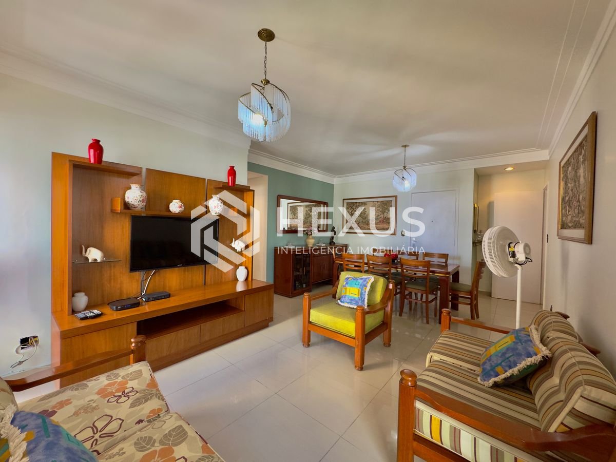 Foto 5 de Apartamento com varanda a 1 quadra da praia nas Pitangueiras, Guarujá