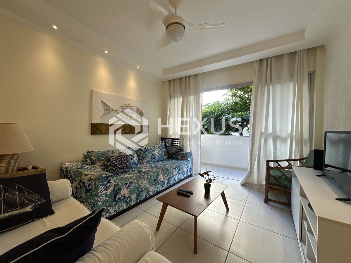 Foto 4 de Apartamento reformado com varanda e lazer a 400m da praia na região do Tortugas na Enseada, Guarujá