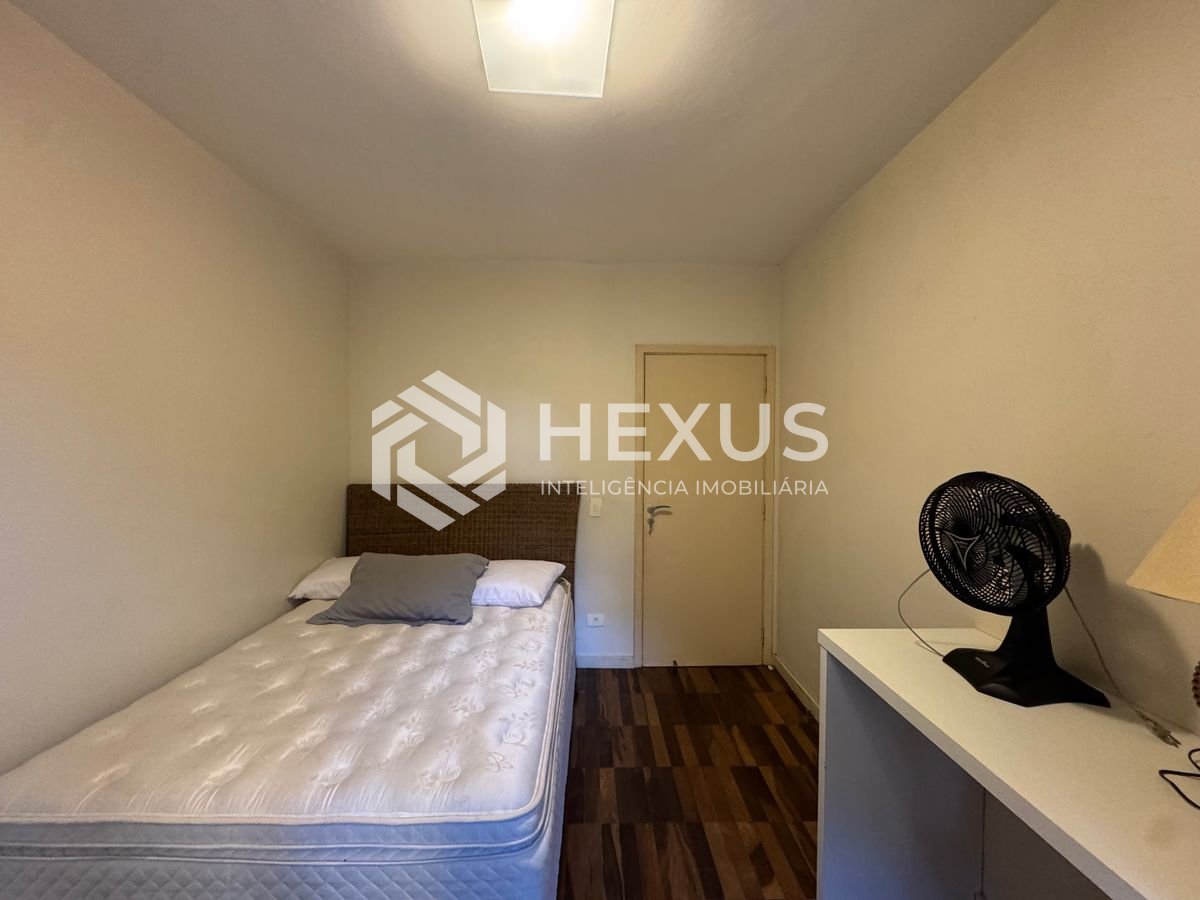 Foto 5 de Apartamento reformado e lazer a 1 quadra da praia no Jardim Astúrias, Guarujá