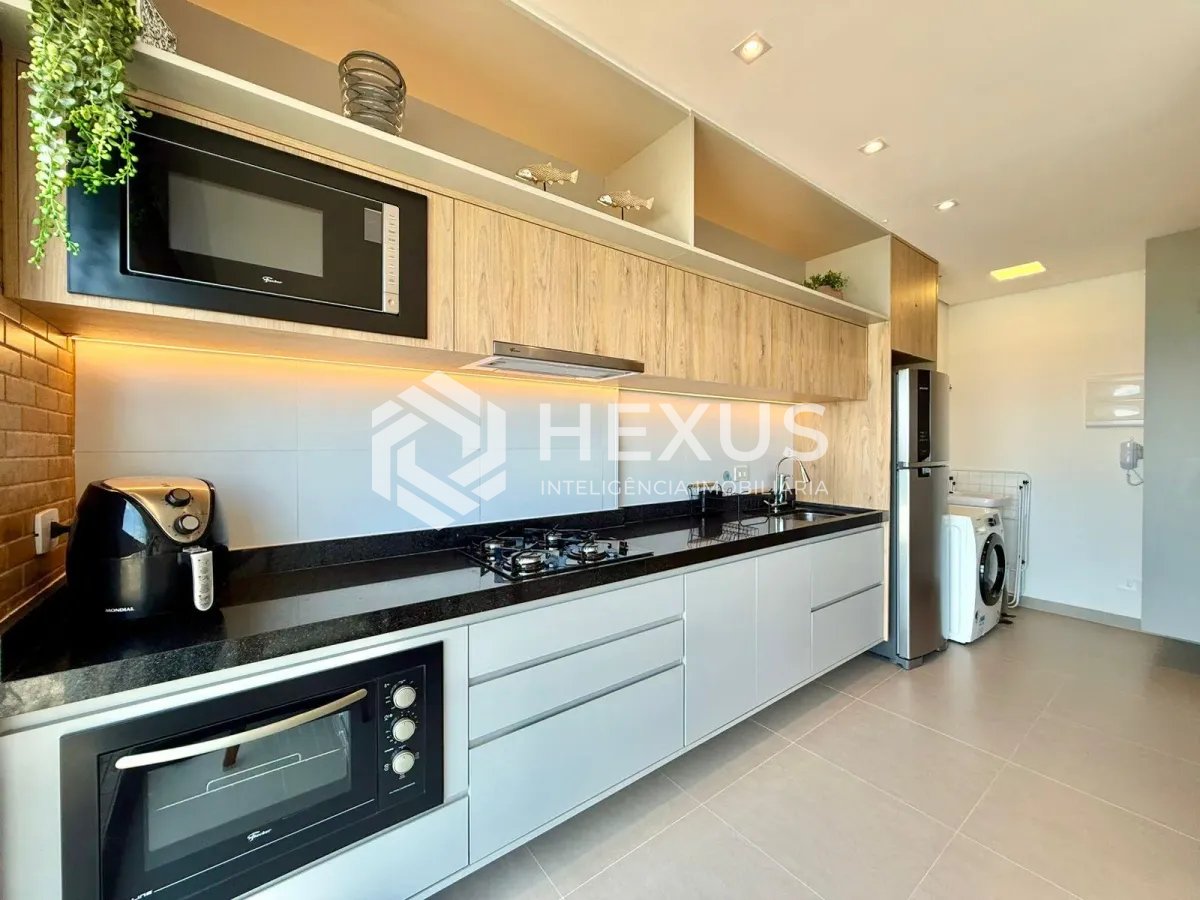 Foto 3 de Apartamento com varanda gourmet vista mar e lazer na Enseada, Guarujá