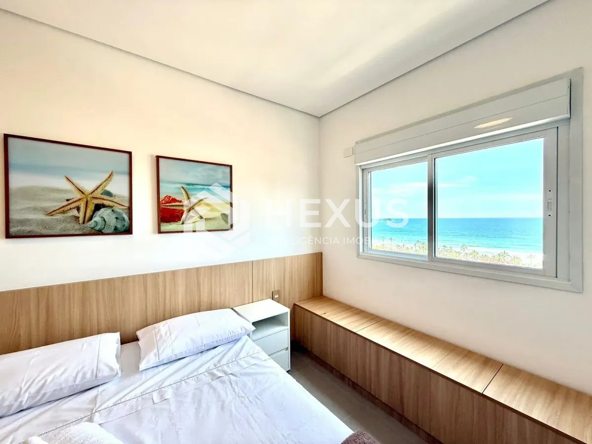 Foto 5 de Apartamento com varanda gourmet vista mar e lazer na Enseada, Guarujá