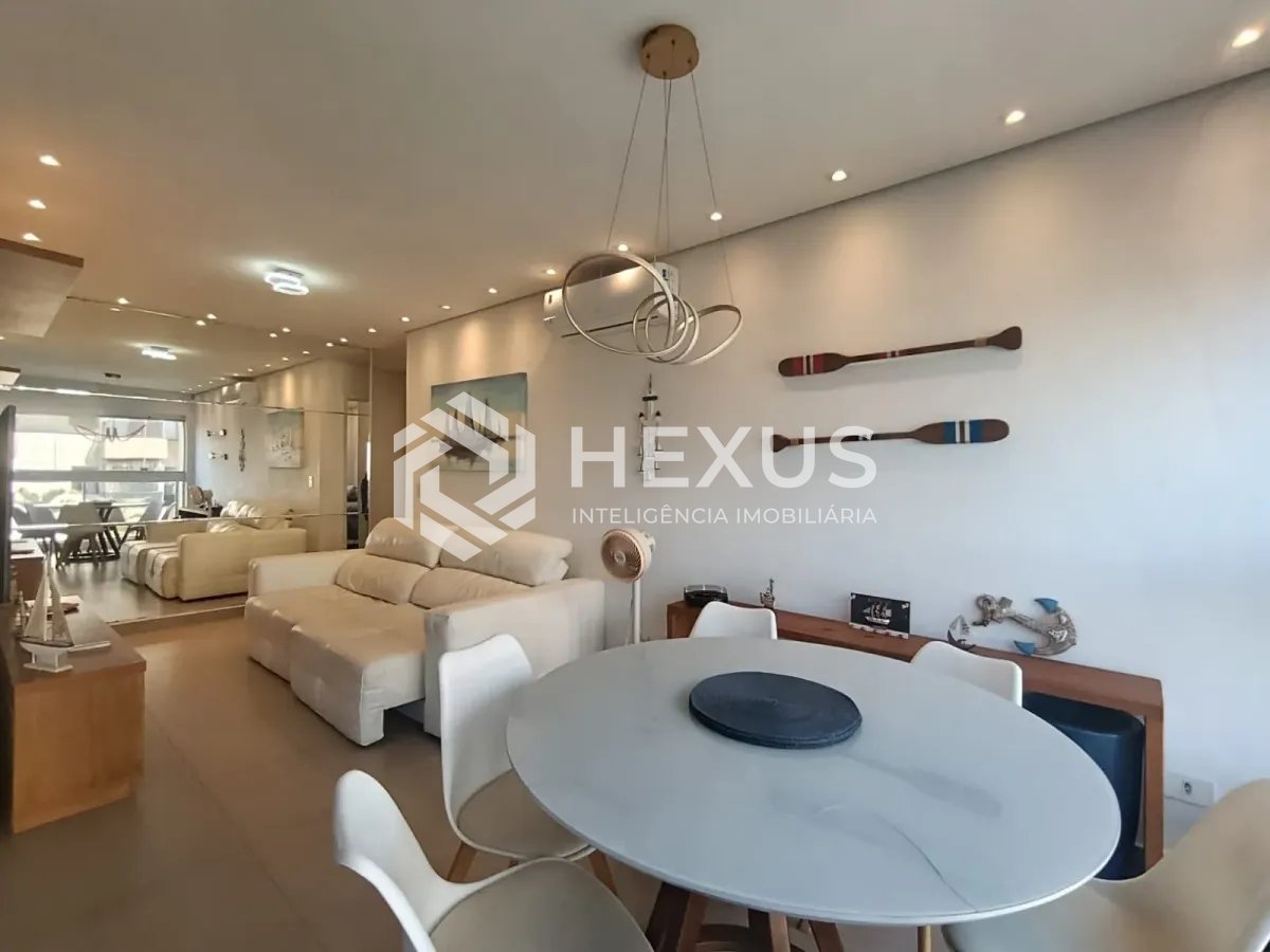 Foto 3 de Apartamento com varanda gourmet vista mar e lazer na Enseada, Guarujá