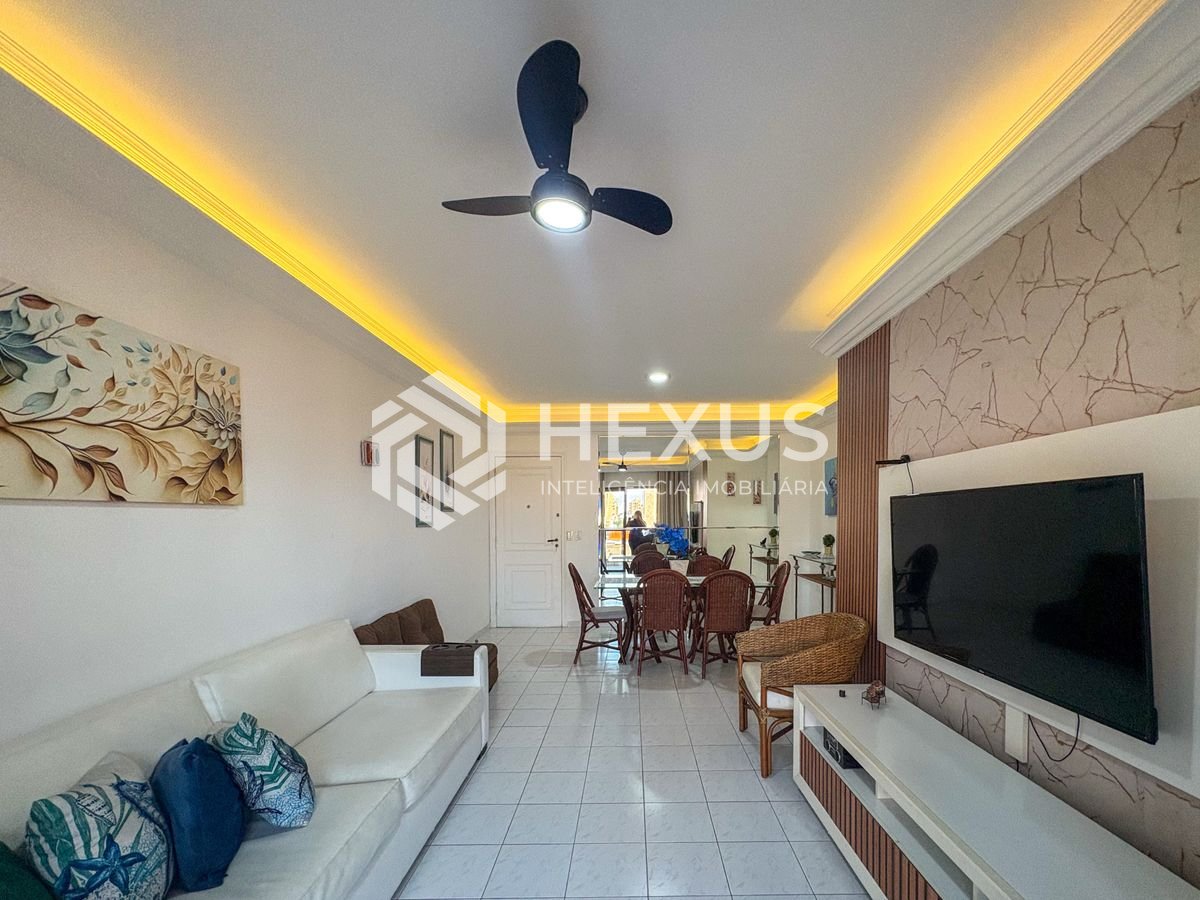 Foto 2 de Apartamento com varanda vista mar e lazer na Enseada, Guarujá