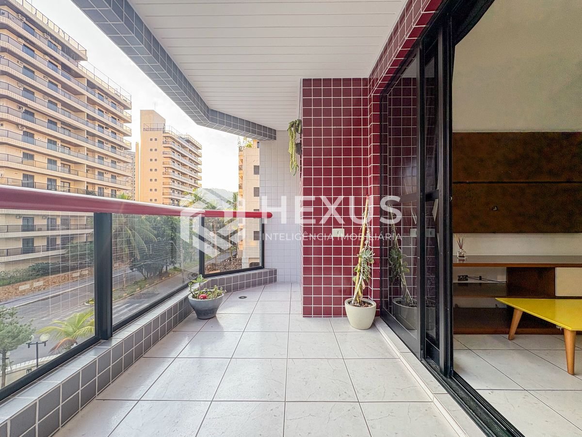 Foto 4 de Apartamento com varanda e lazer na Enseada, Guarujá
