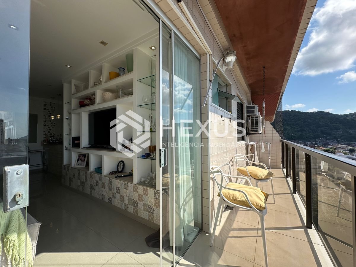 Foto 5 de Apartamento reformado com varanda vista mar e lazer a 500m da praia na Enseada, Guarujá