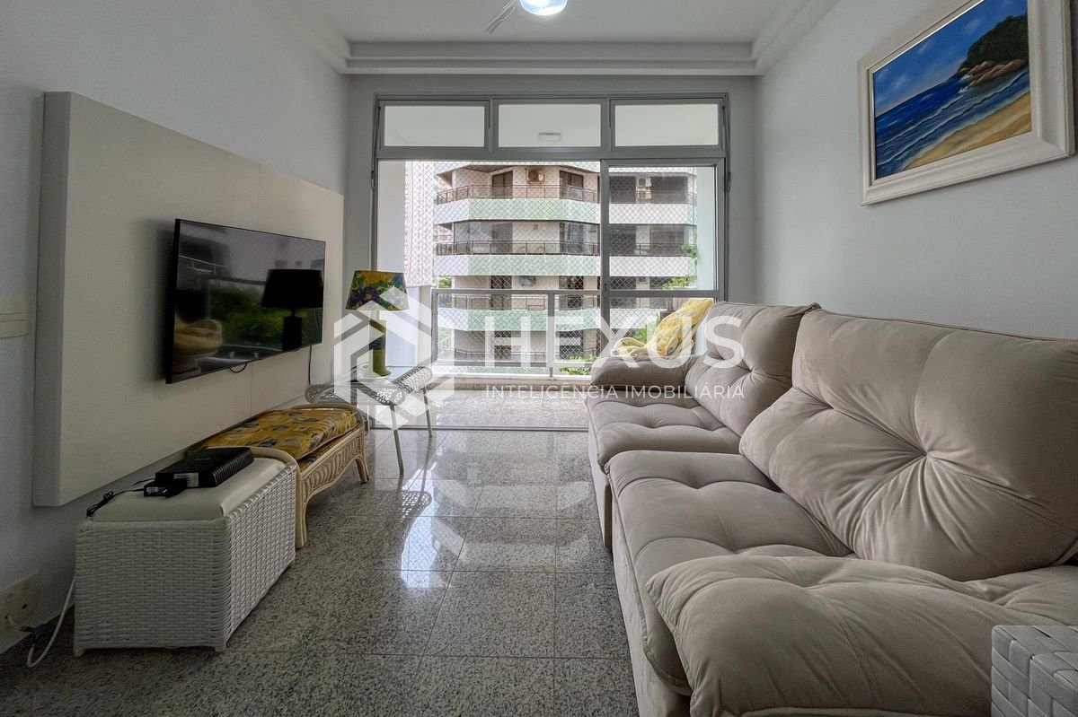 Foto 4 de Apartamento com varanda vista mar e lazer a 1 quadra da praia nas Pitangueiras, Guarujá