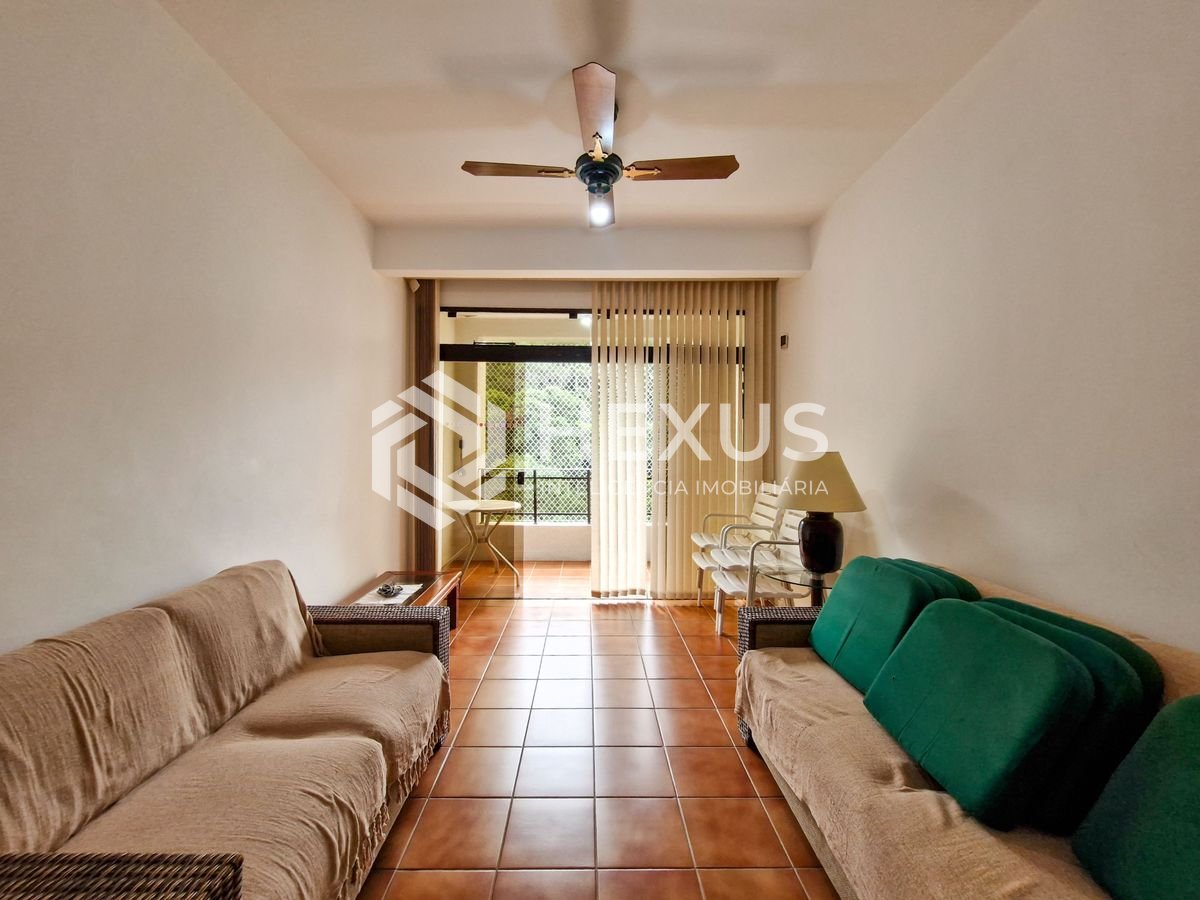 Foto 3 de Apartamento com varanda vista mar na beira mar da praia nas Pitangueiras, Guarujá