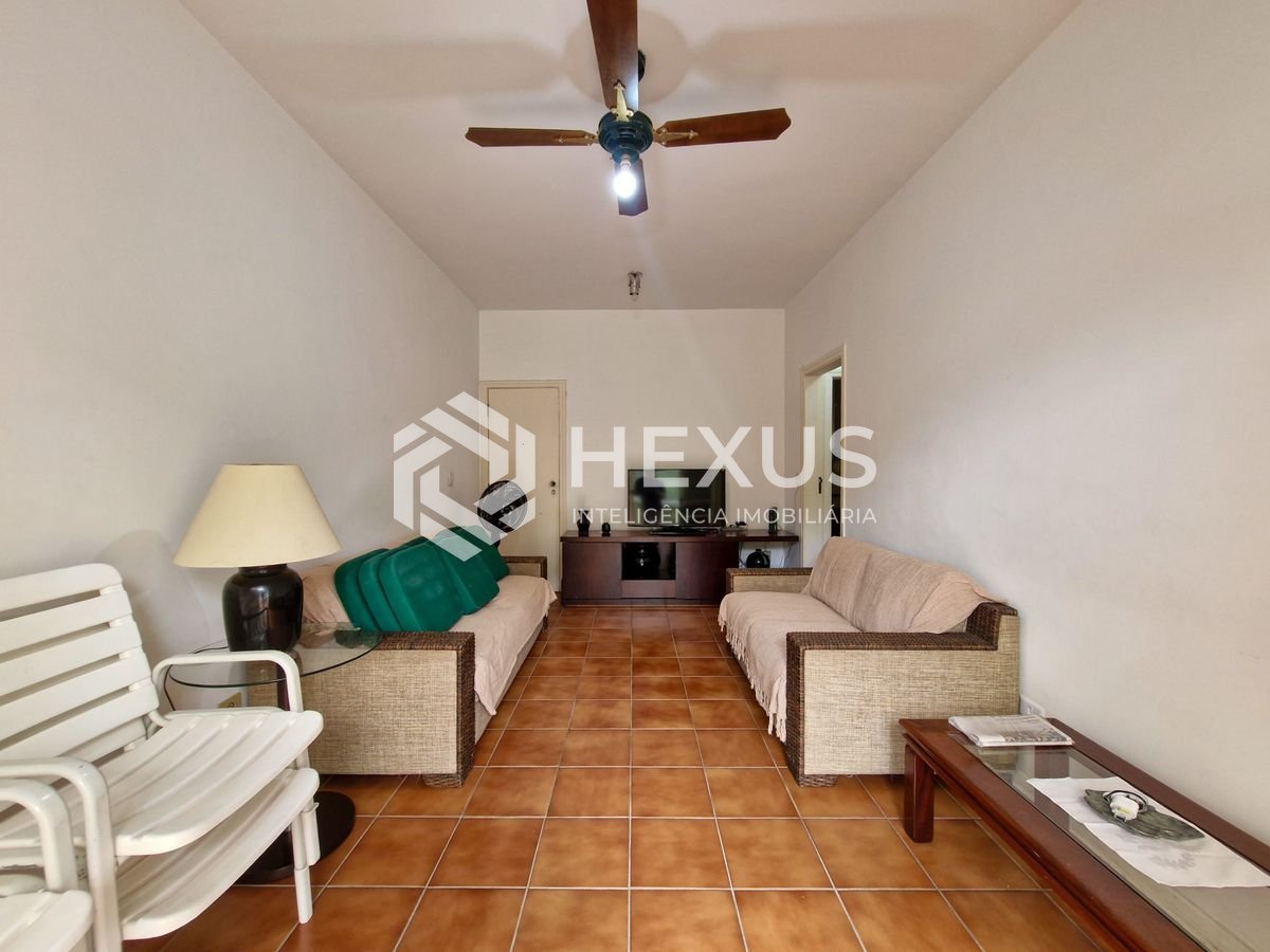 Foto 4 de Apartamento com varanda vista mar na beira mar da praia nas Pitangueiras, Guarujá