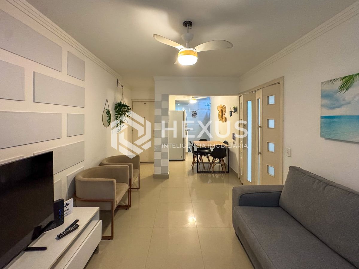 Foto 3 de Apartamento reformado e lazer a 1 quadra da praia nas Pitangueiras, Guarujá