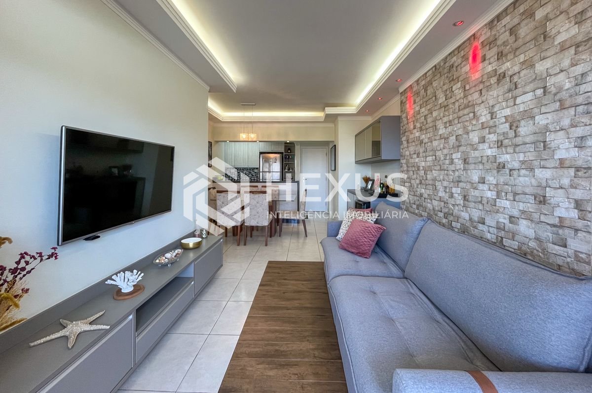 Foto 4 de Apartamento com varanda vista mar e lazer beira mar da praia na Enseada, Guarujá