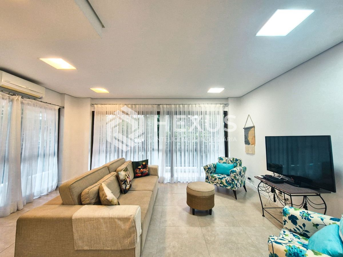 Foto 2 de Apartamento com varanda vista mar e lazer nas Pitangueiras, Guarujá