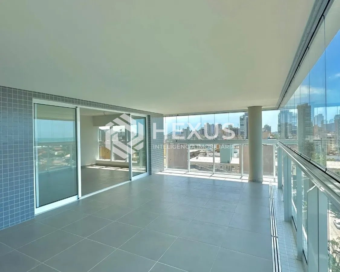 Foto 4 de Apartamento com varanda gourmet vista mar e lazer a 100m da praia na Enseada, Guarujá