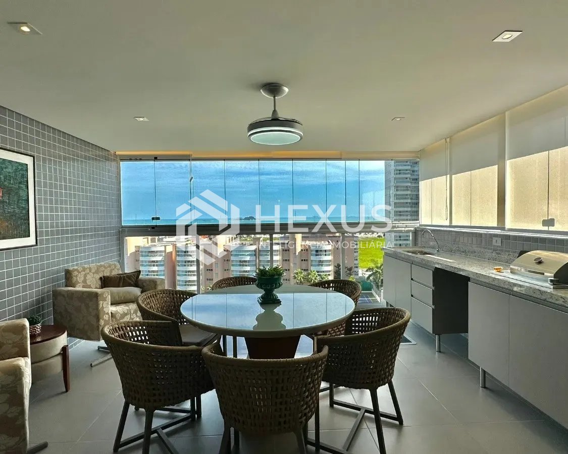 Foto 3 de Apartamento reformado com varanda gourmet vista mar e lazer a 100m da praia na Enseada, Guarujá