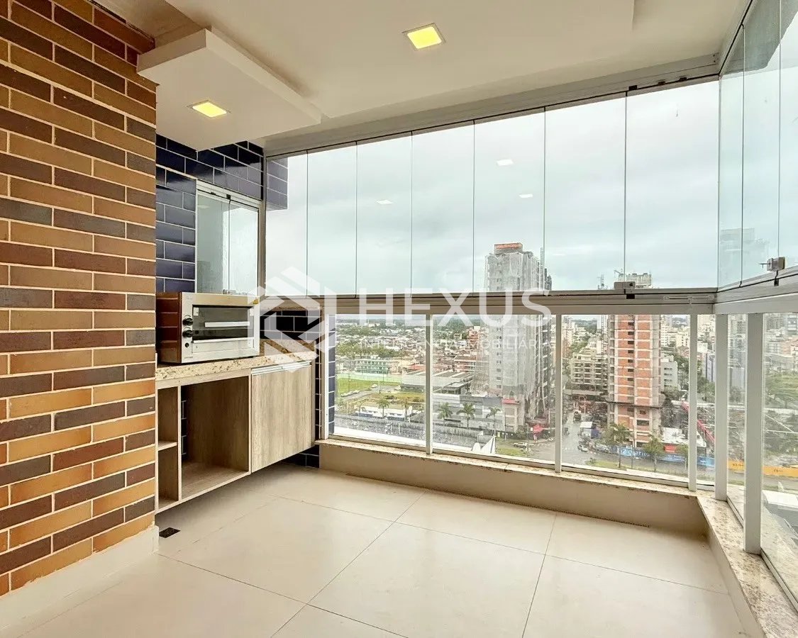 Foto 2 de Apartamento com varanda gourmet vista mar e lazer a 350m da praia na Enseada, Guarujá