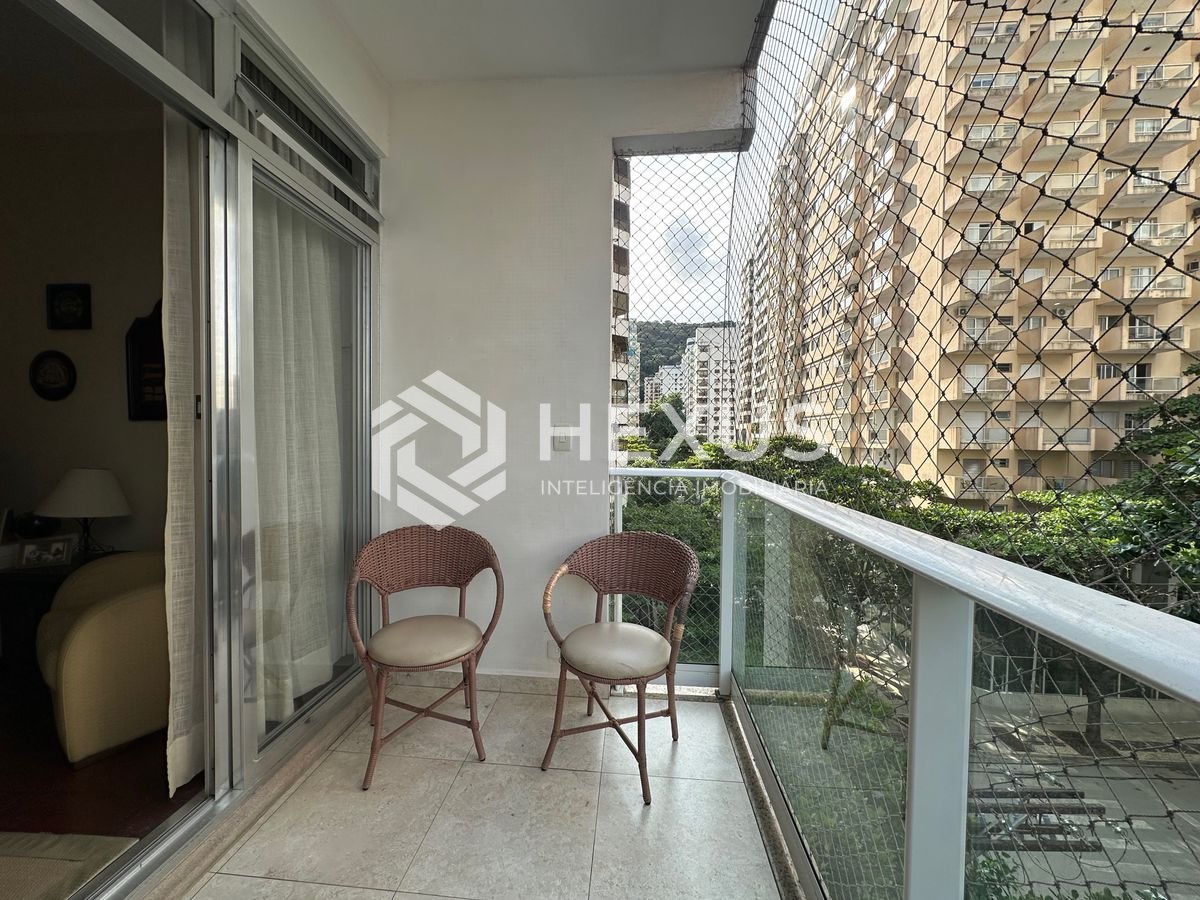 Foto 5 de Apartamento com varanda vista mar a 80m da praia nas Pitangueiras, Guarujá