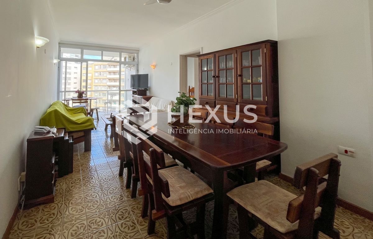 Foto 3 de Apartamento com varanda vista mar e lazer na beira mar da praia nas Pitangueiras, Guarujá