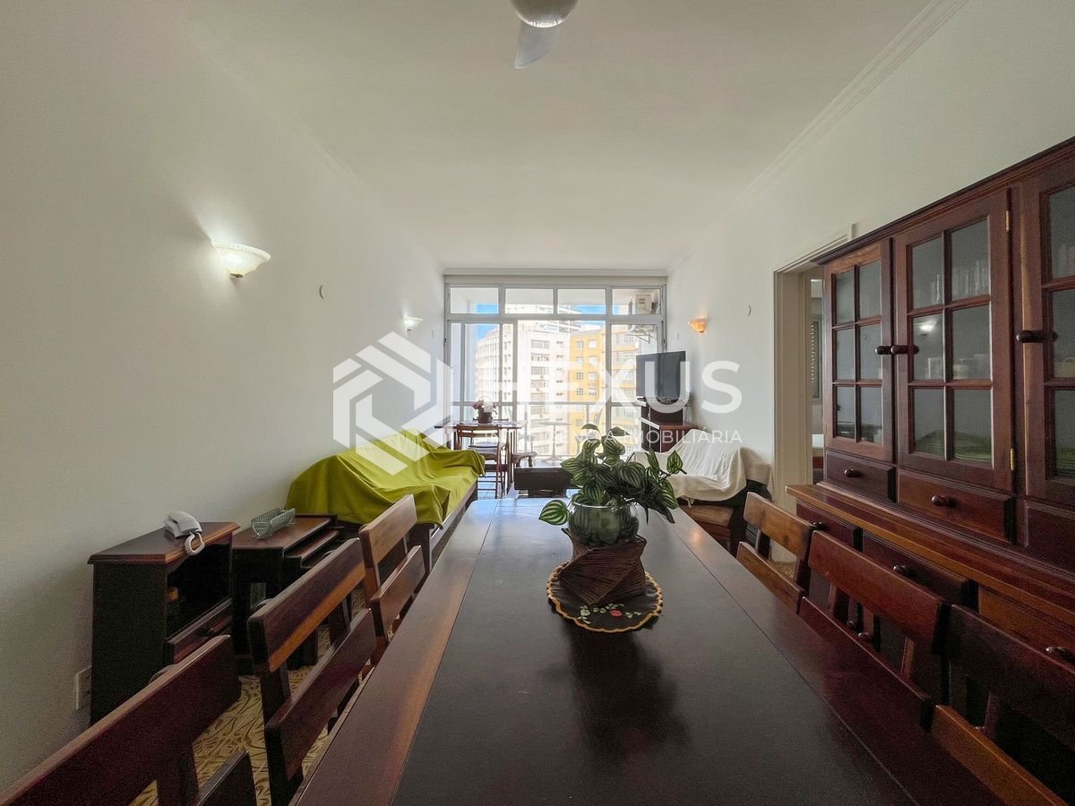 Foto 5 de Apartamento com varanda vista mar e lazer na beira mar da praia nas Pitangueiras, Guarujá