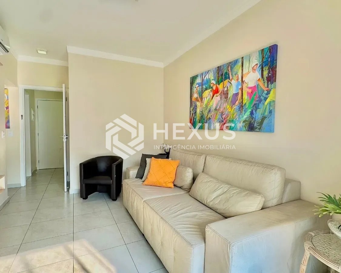 Foto 5 de Apartamento reformado com varanda gourmet e lazer a 70m da praia nas Pitangueiras, Guarujá