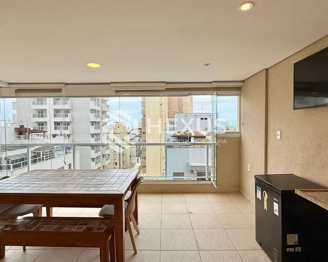 Foto 4 de Apartamento com varanda vista mar e lazer a 500m da praia na Enseada, Guarujá