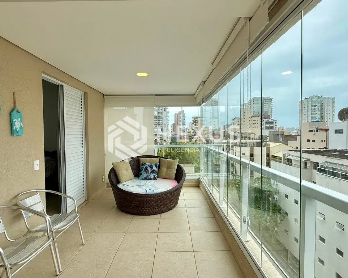 Foto 5 de Apartamento com varanda vista mar e lazer a 500m da praia na Enseada, Guarujá