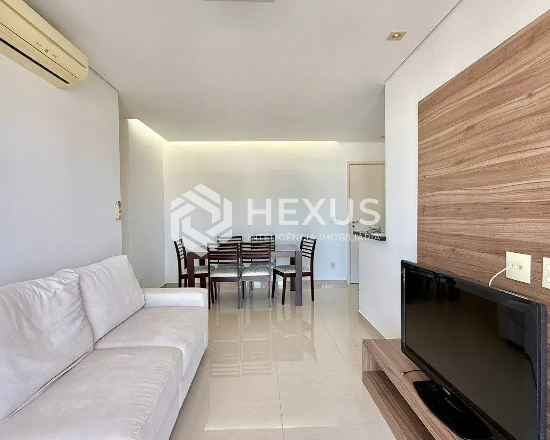 Foto 4 de Apartamento reformado com varanda vista mar e lazer a 450m da praia no Jardim Astúrias, Guarujá
