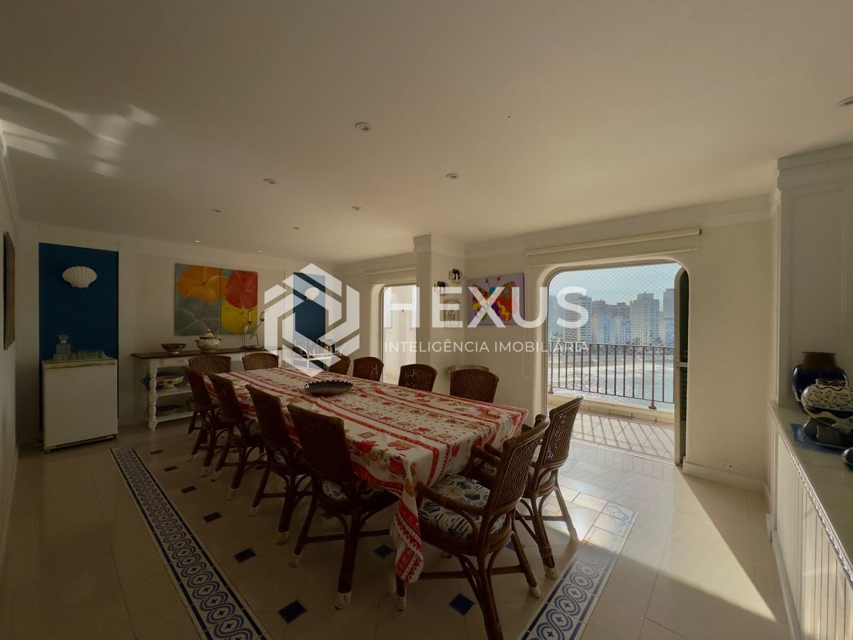 Foto 4 de Apartamento frente mar com varanda vista mar e lazer no Jardim Astúrias, Guarujá