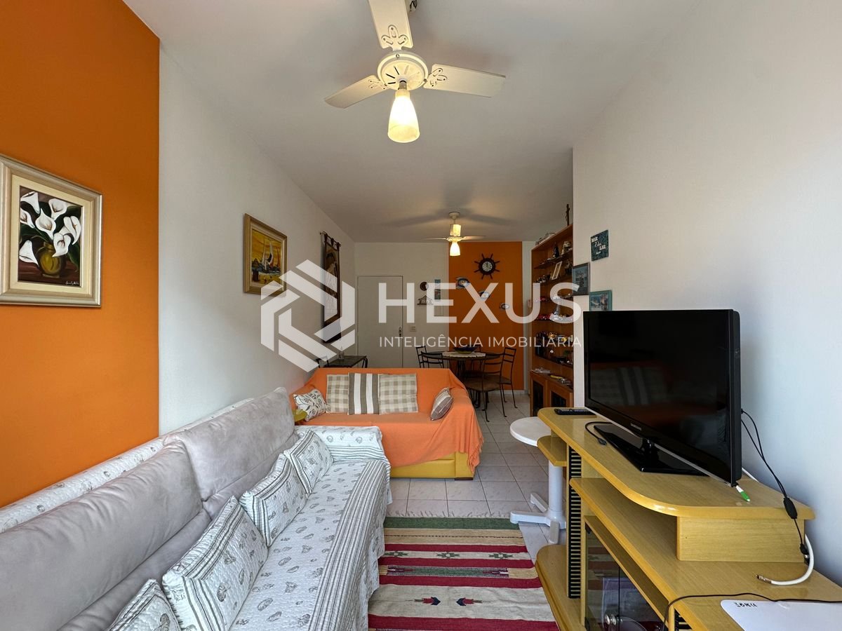 Foto 5 de Apartamento com varanda e lazer a 500m da praia na Enseada, Guarujá