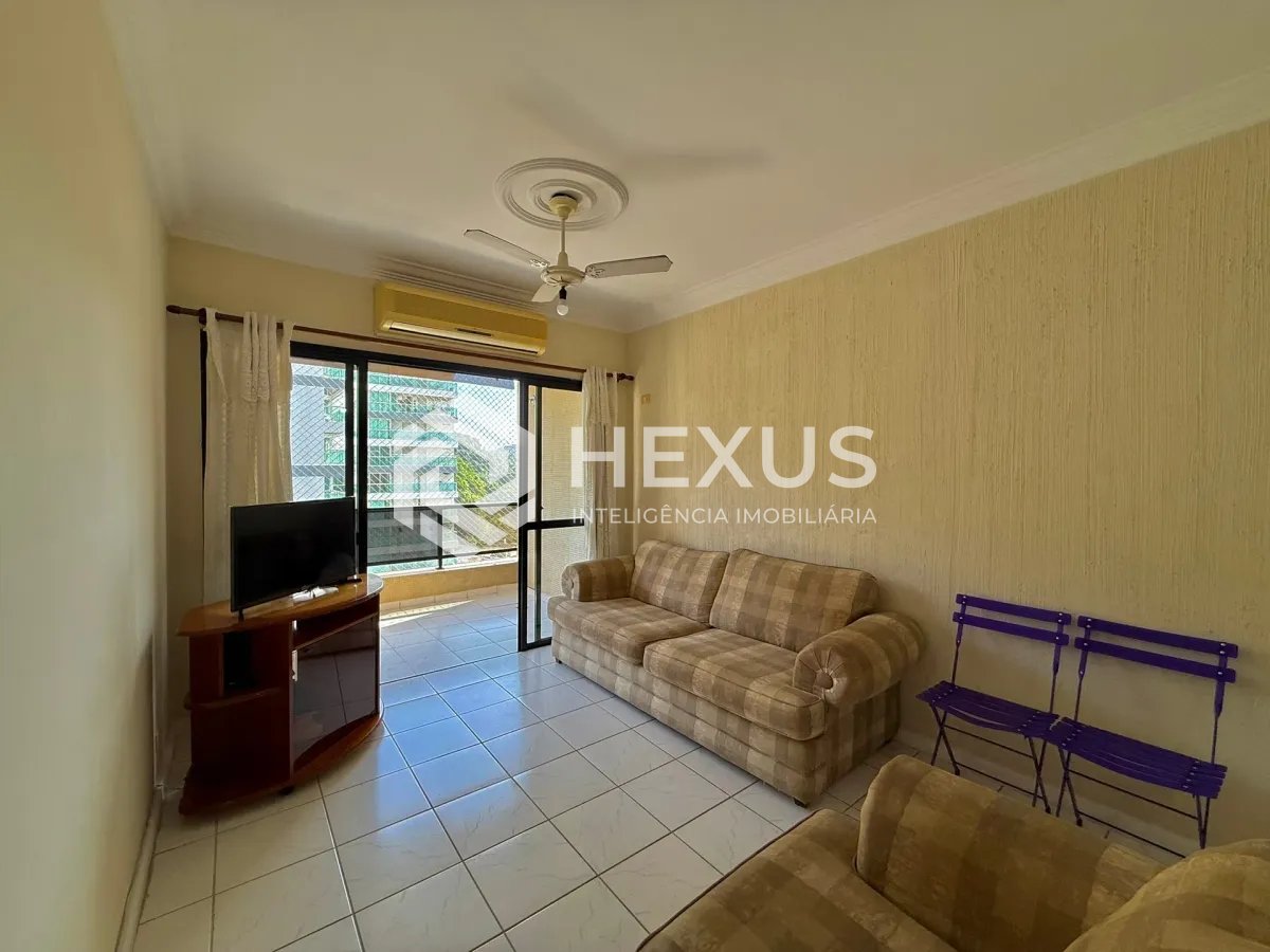 Foto 5 de Apartamento com varanda e lazer a 100m da praia nas Pitangueiras, Guarujá