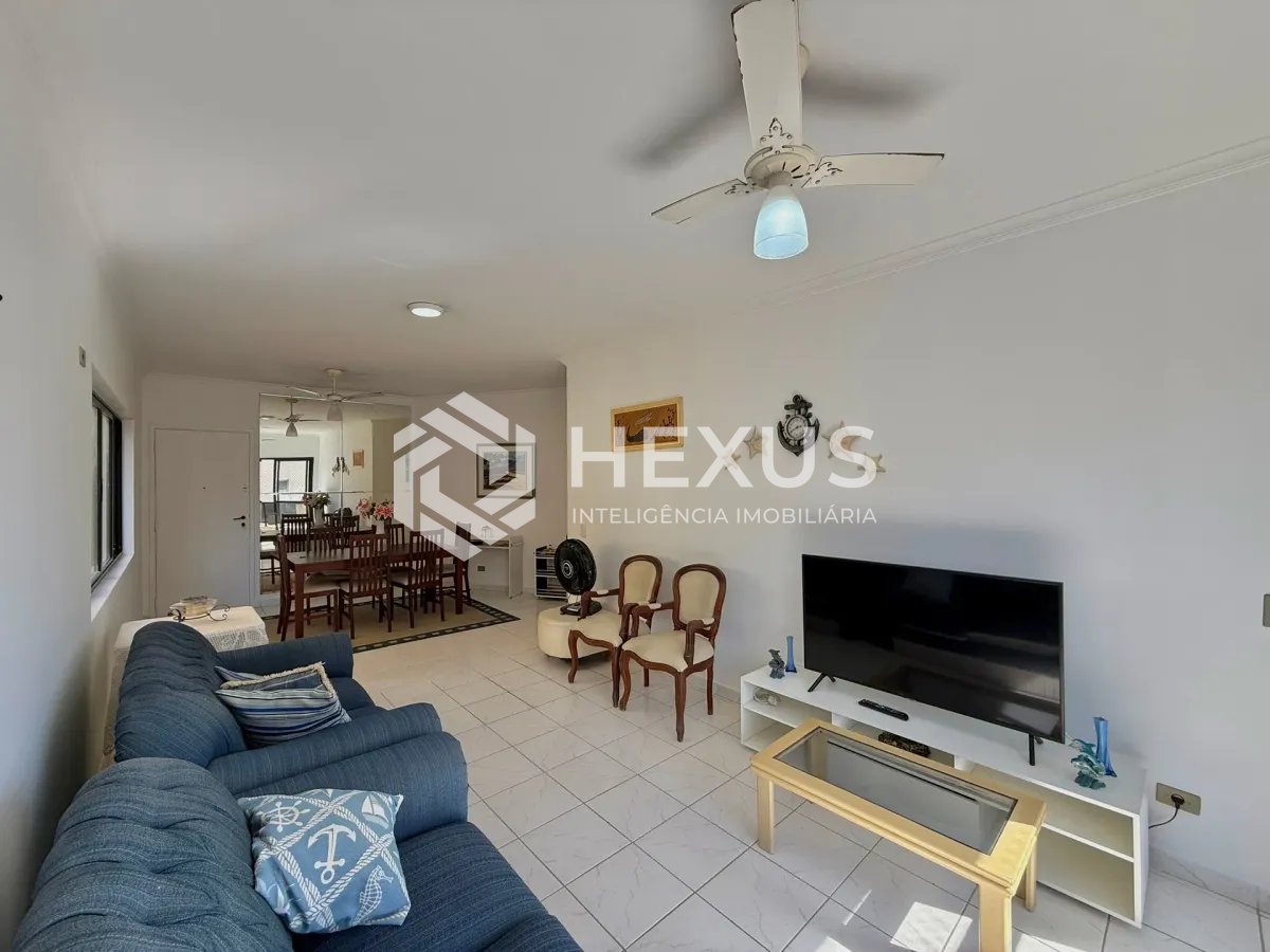 Foto 5 de Apartamento com varanda e lazer a 100m da praia nas Pitangueiras, Guarujá