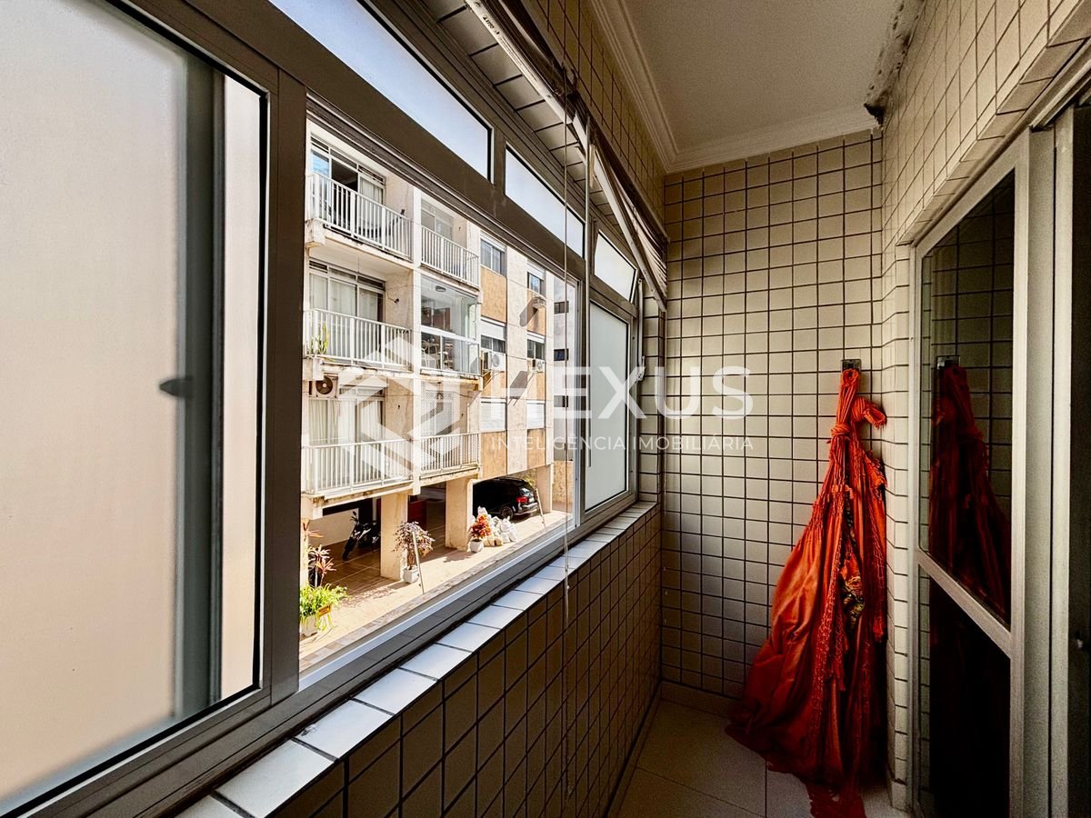 Foto 3 de Apartamento  com varanda à venda, Jardim Las Palmas, Guarujá, SP