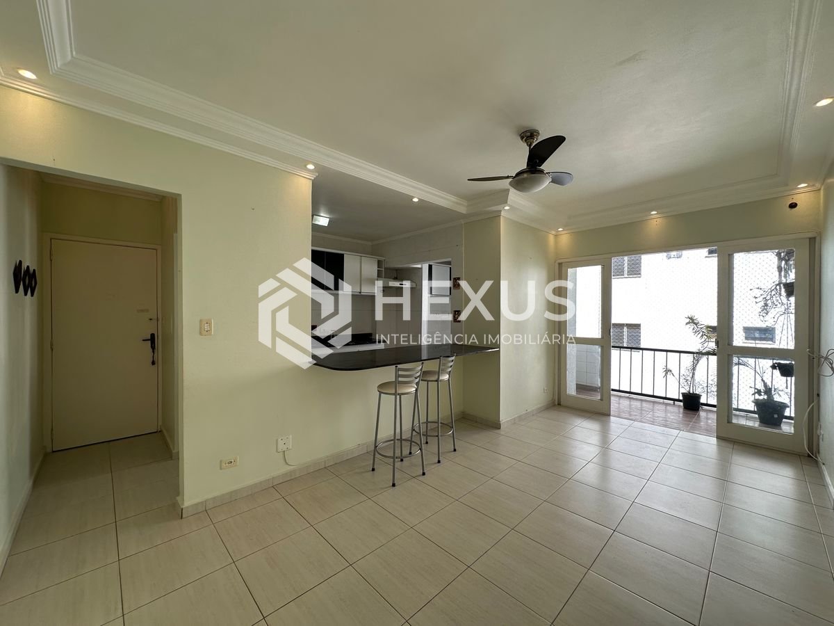 Foto 2 de Apartamento 300 metros da Praia da Enseada, Guarujá, SP