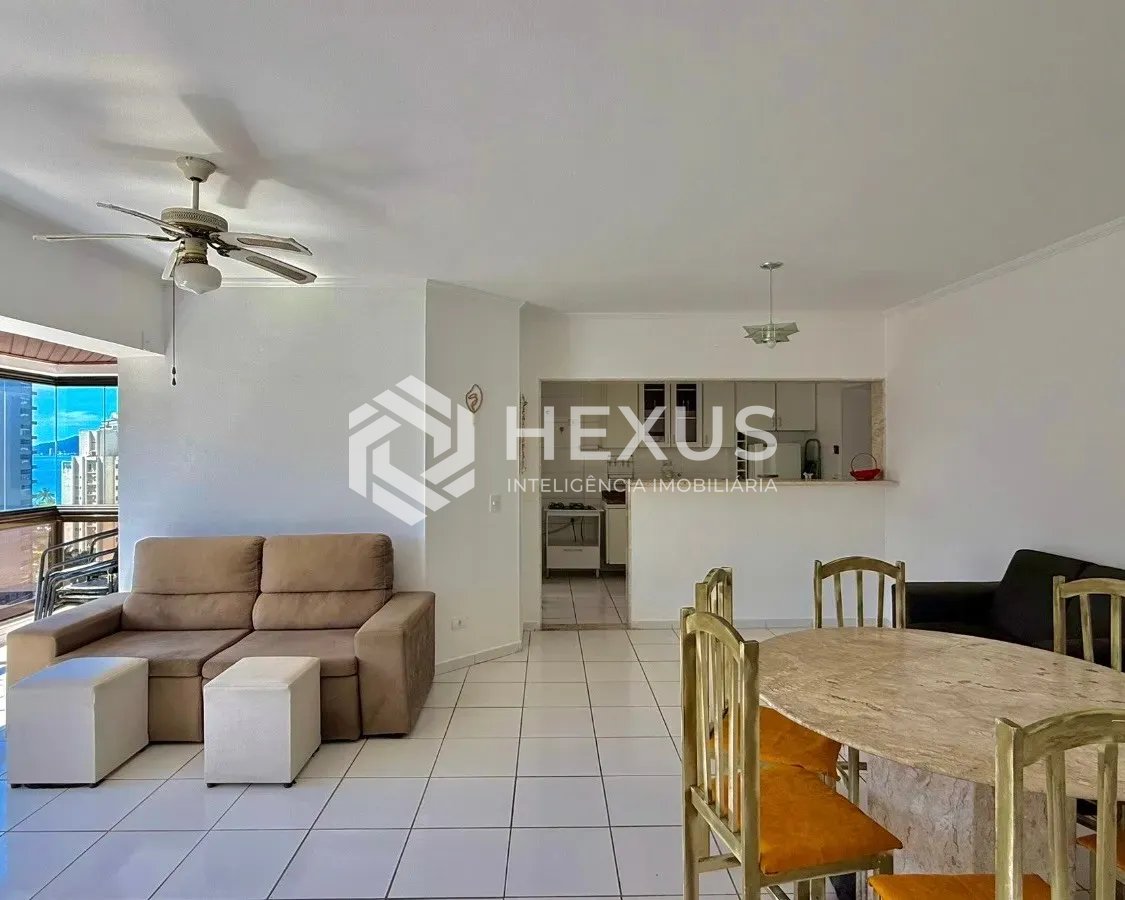 Foto 5 de Apartamento com varanda vista mar e lazer a 150m da praia no Tombo, Guarujá