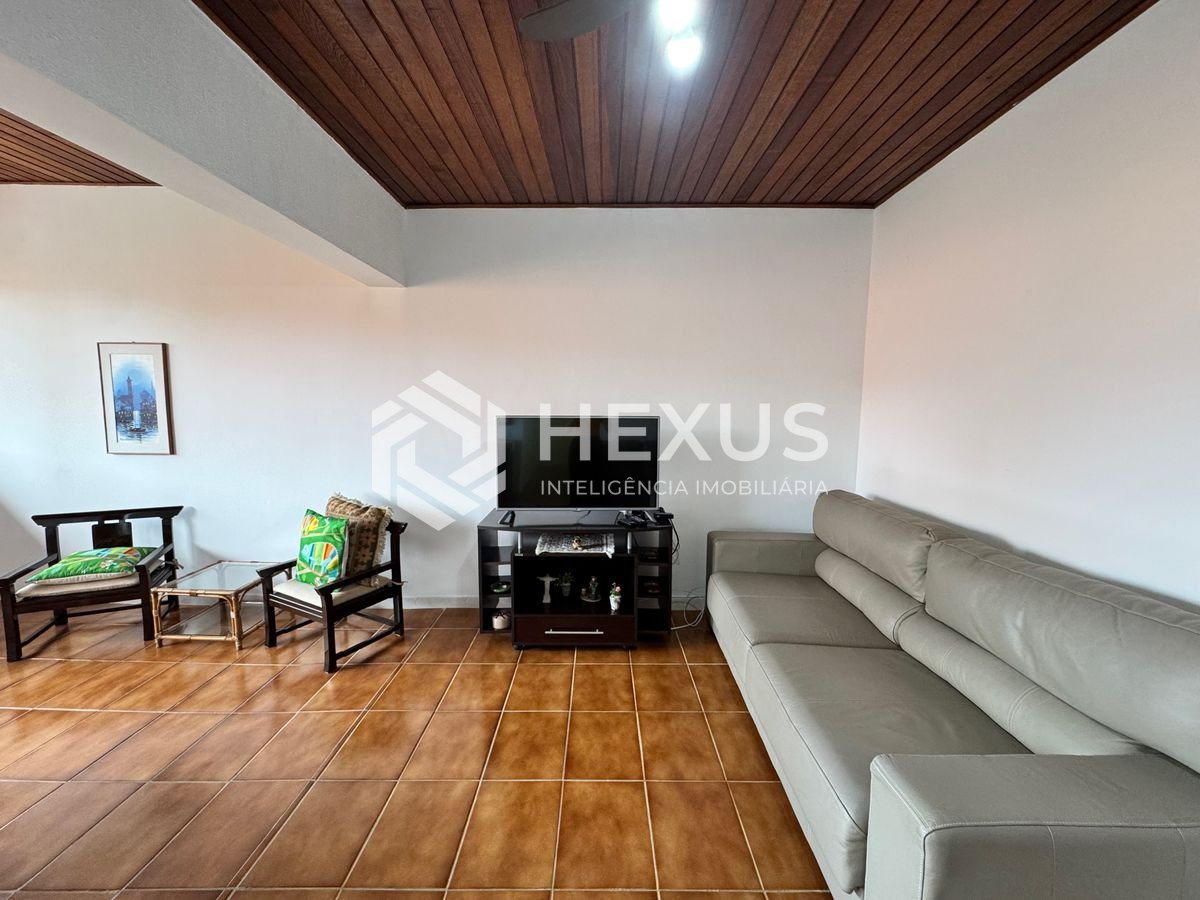 Foto 4 de Apartamento reformado com vista mar e lazer a 300m da praia na Enseada, Guarujá